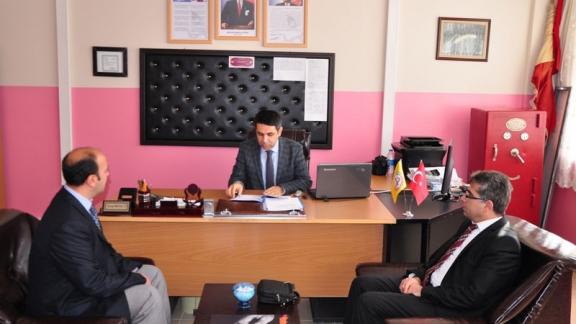 Kaymakamımız Sayın Mehmet ÖZTÜRK ve İlçe Milli Eğitim Müdürümüz Fahri ALAKAŞ Palu Anadolu Lisesi´ni ziyaret etti.