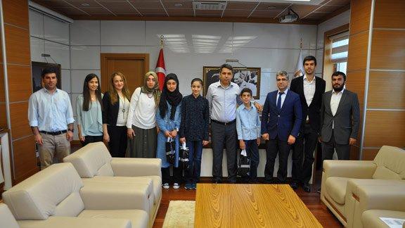 Temel Öğretimden Ortaöğretime Geçiş Sınavının 2. Kademesinde 3 öğrencimiz tam puan alarak Türkiye Birincileri arasına girdiler.